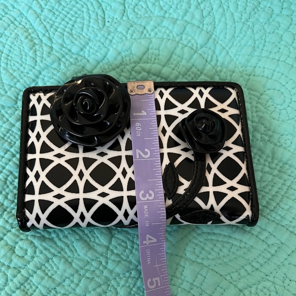 Vera Bradley NWT Got It Handled Night and Day Matching Clutch Wallet Black White - Picture 8 of 16